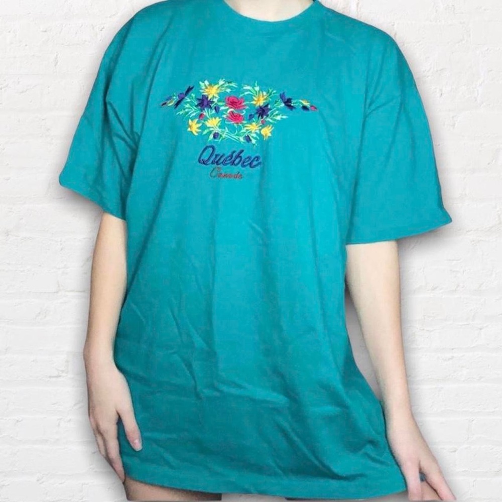 Vintage 90’s Quebec Canada Tee